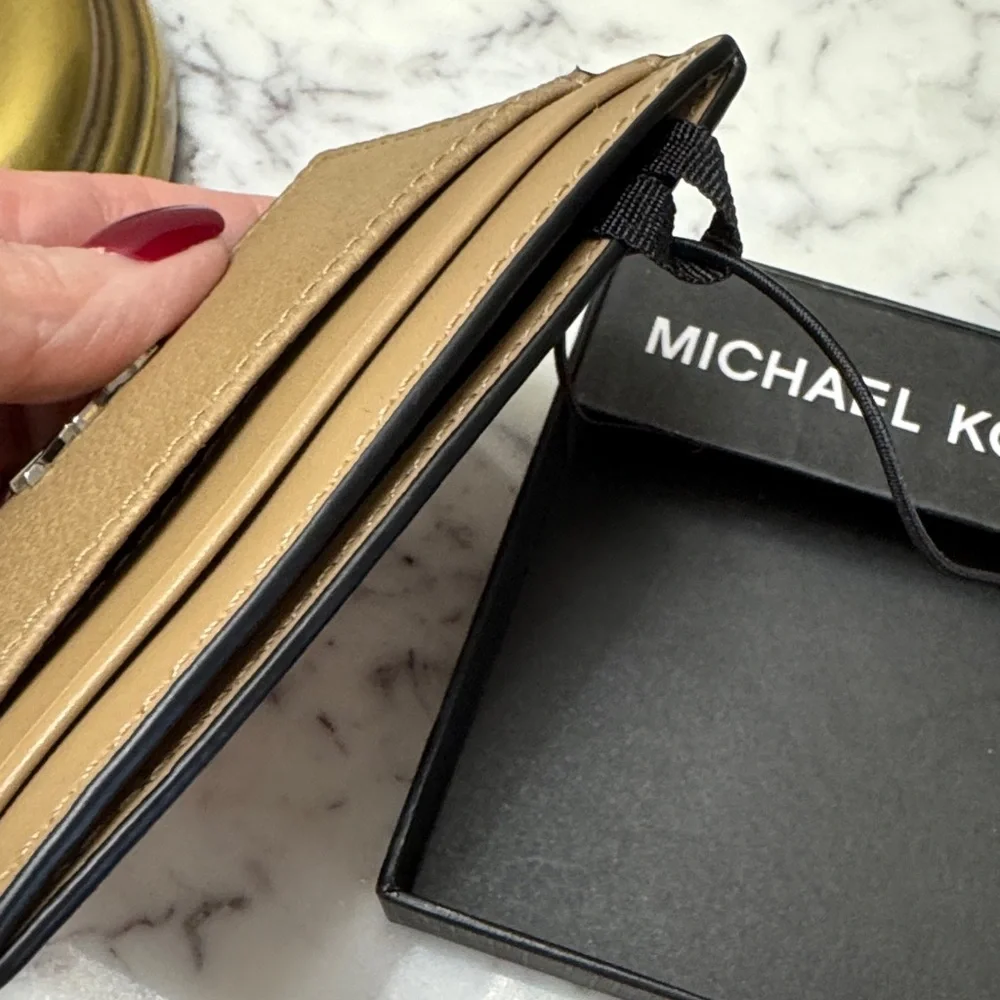 Michael Kors Malone Camel - Tan  Card Holder NIB - Picture 2 of 6